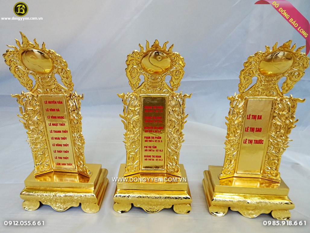Bài vị cao 32cm chế tác thủ công bằng đồng vàng dày dặn