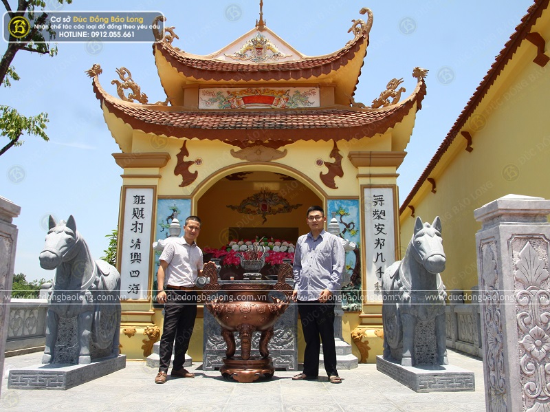 giao chuông và lư cho chùa trúc lâm, hạ hòa