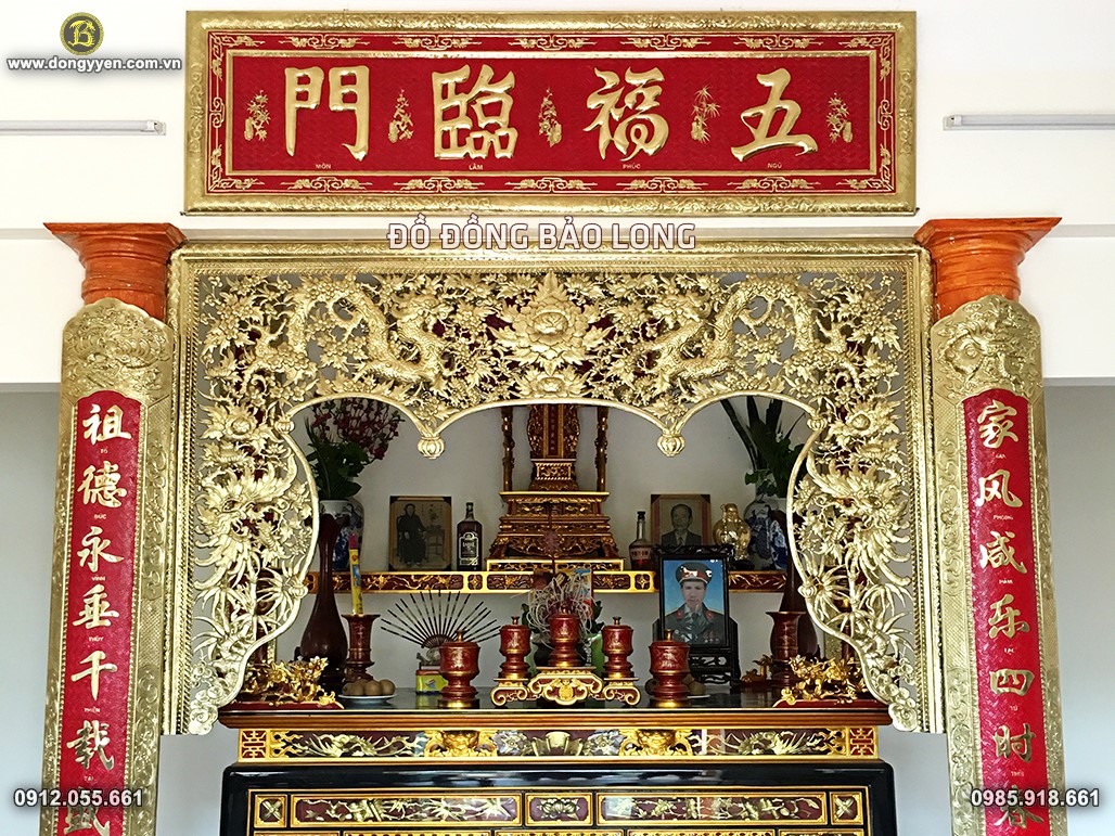 Lắp đặt hoàn thiện bộ cửa võng bằng đồng vàng cho nhà thờ tại Chương Mỹ