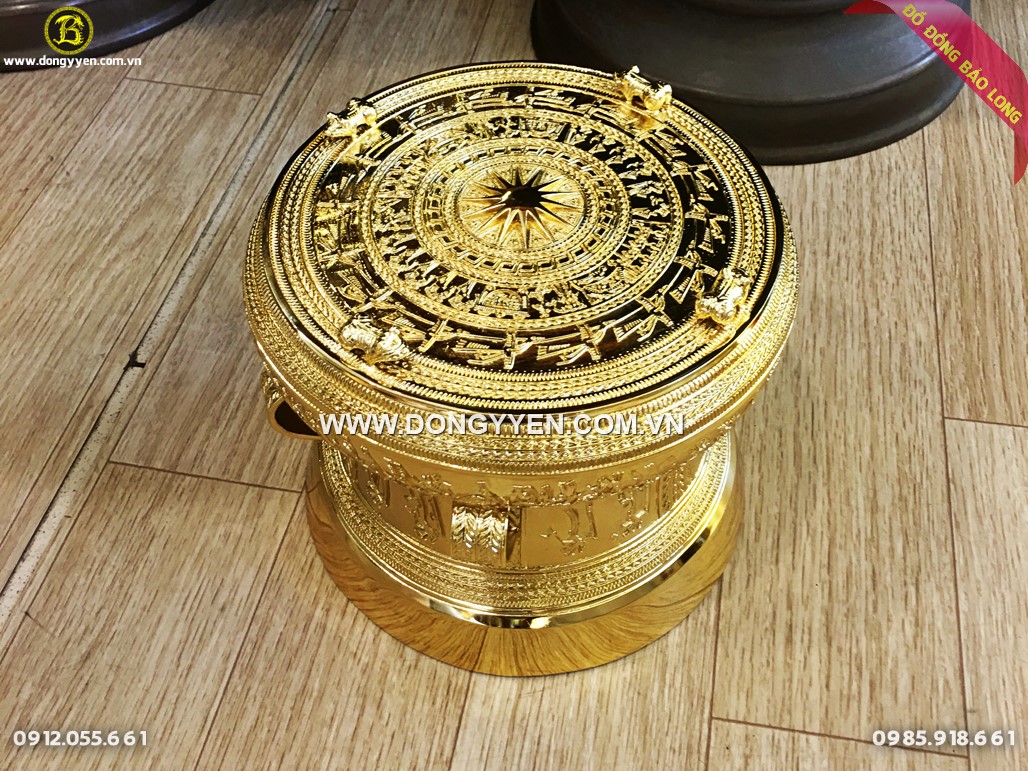 Trống đồng Đông Sơn mạ vàng 24k đường kính 12cm