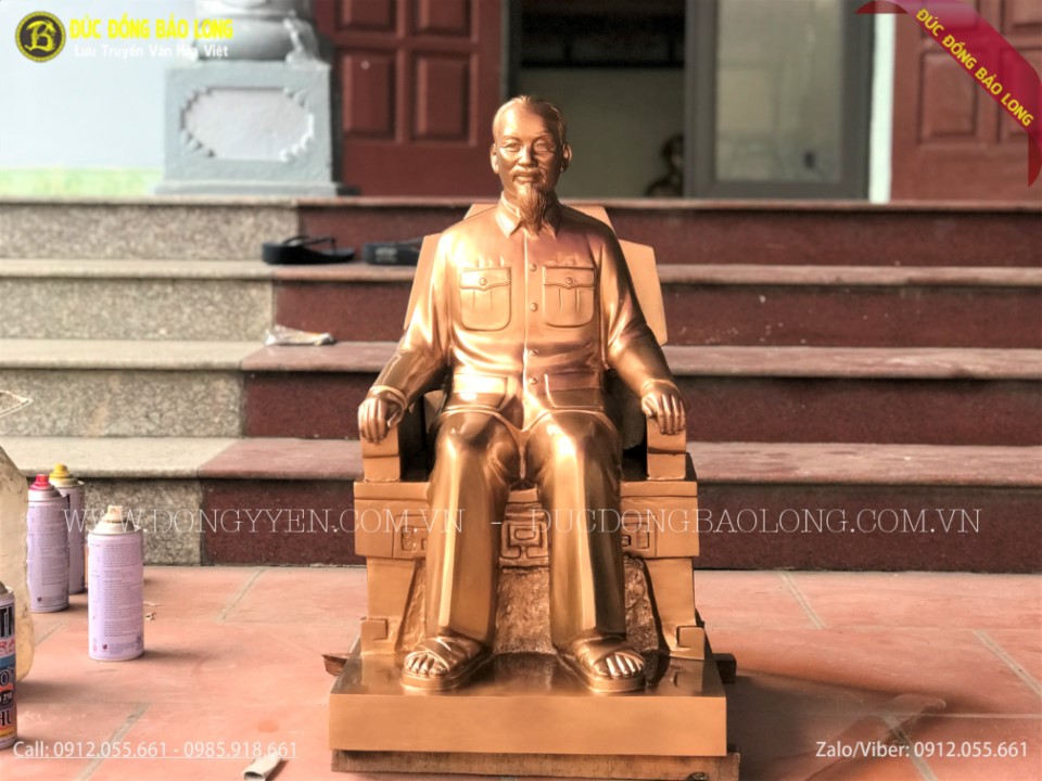 Tượng Bác Hồ ngồi ghế bằng đồng đỏ cao 68cm