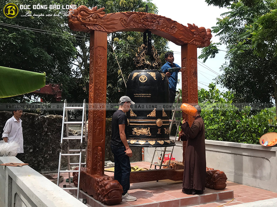 Đúc Chuông Đồng 900kg Cho Chùa Phúc Long, Thanh Hóa