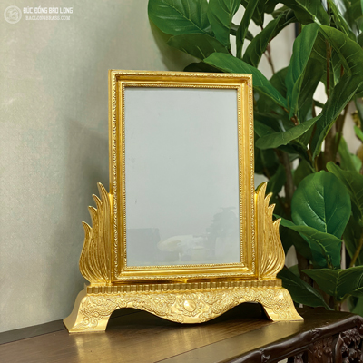 Khung Ảnh Thờ Bằng Đồng Đỏ Dát Vàng 9999 Cao 41Cm