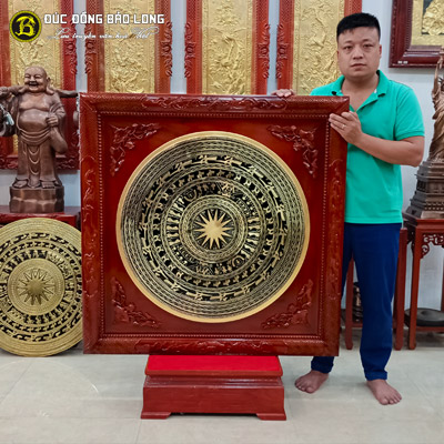 Tranh Mặt Trống Đông Sơn Đúc Đồng Vàng Khổ 1m08 Khung Gỗ Gụ