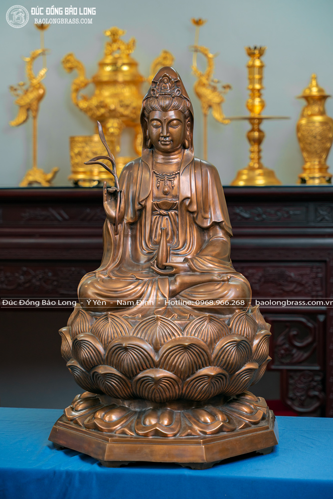 Tượng Bồ Tát Quan Âm Bằng Đồng Đỏ Cao 81Cm Màu Trầm Cổ