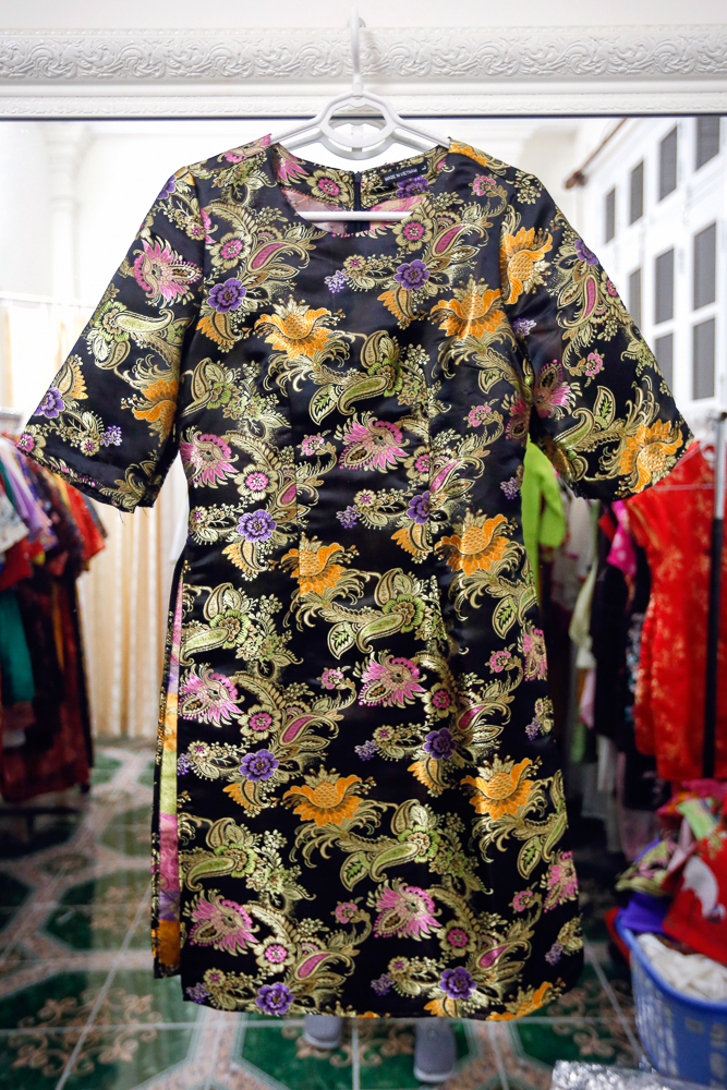 ao-dai-gam-cach-tan-01-26.jpg