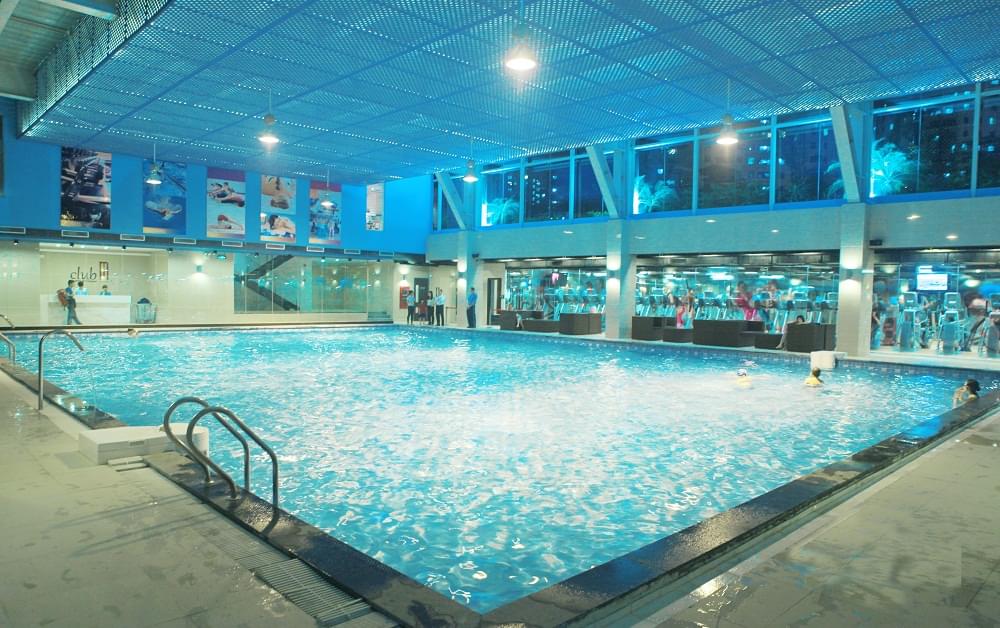 Mfitness: Bể bơi duy nhất tại Hà Nội bơi không chạm nhau