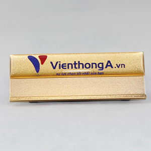 Bảng tên nhân viên