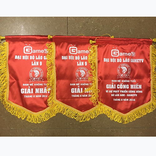 Cờ đỏ in mực trắng
