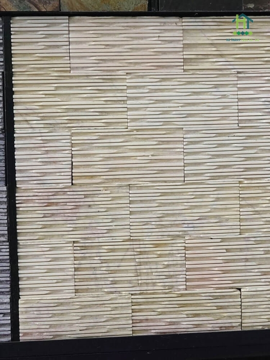 Đá răng lược vàng