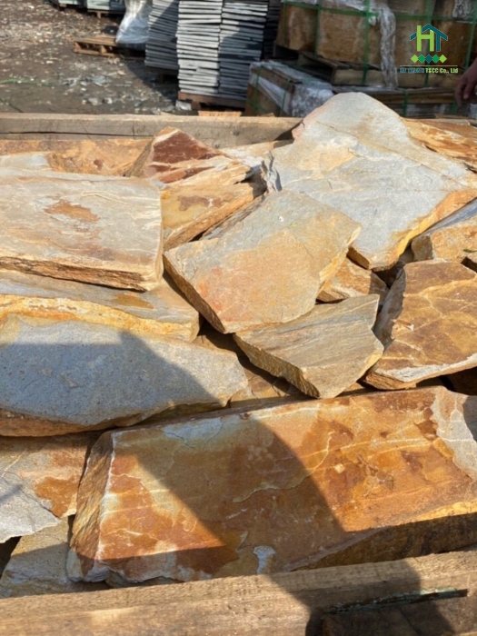 Đá rối vàng tươi