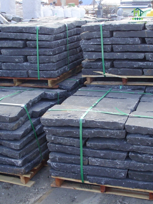 Đá bước dạo bazan