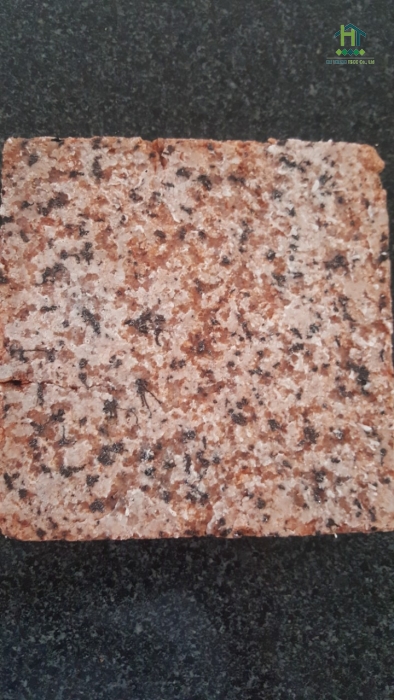 Đá vàng đậm khò lửa