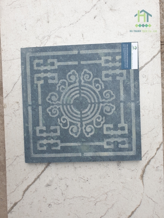 Đá xanh rêu phun cát họa tiết 3