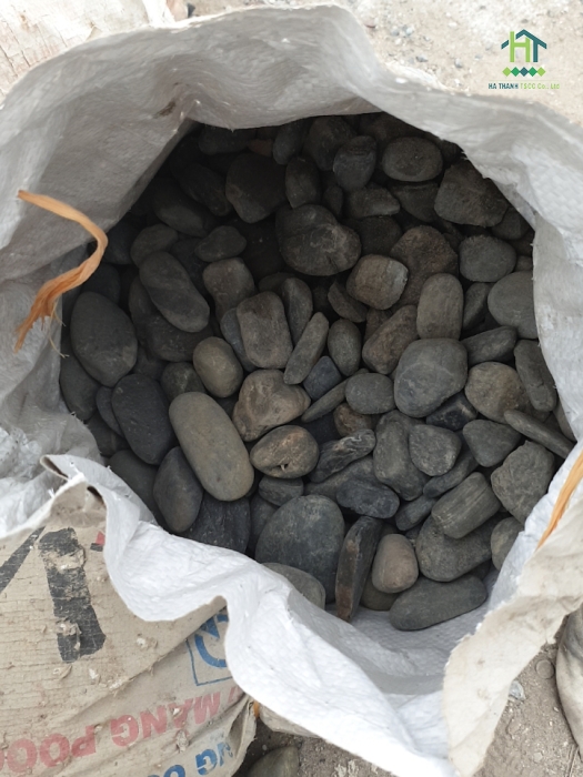 Sỏi đen tự nhiên