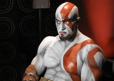 kratos-buoc-ra-doi-thuc