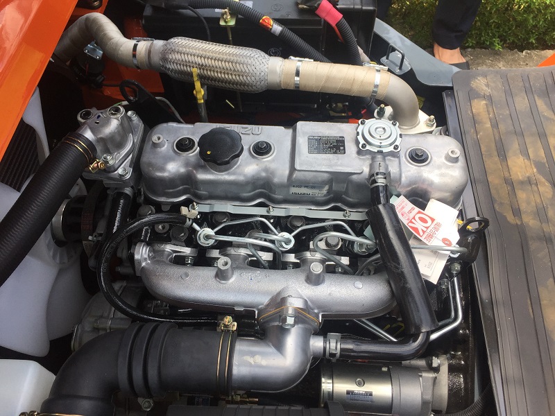 Động cơ isuzu xe nâng dầu 3 tấn