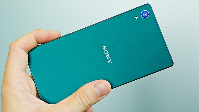 4 chiếc smartphone có màu sắc ấn tượng nhất trong năm 2015