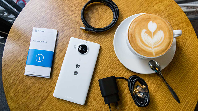 Lumia 950 XL smartphone đáng mua trong năm 2016