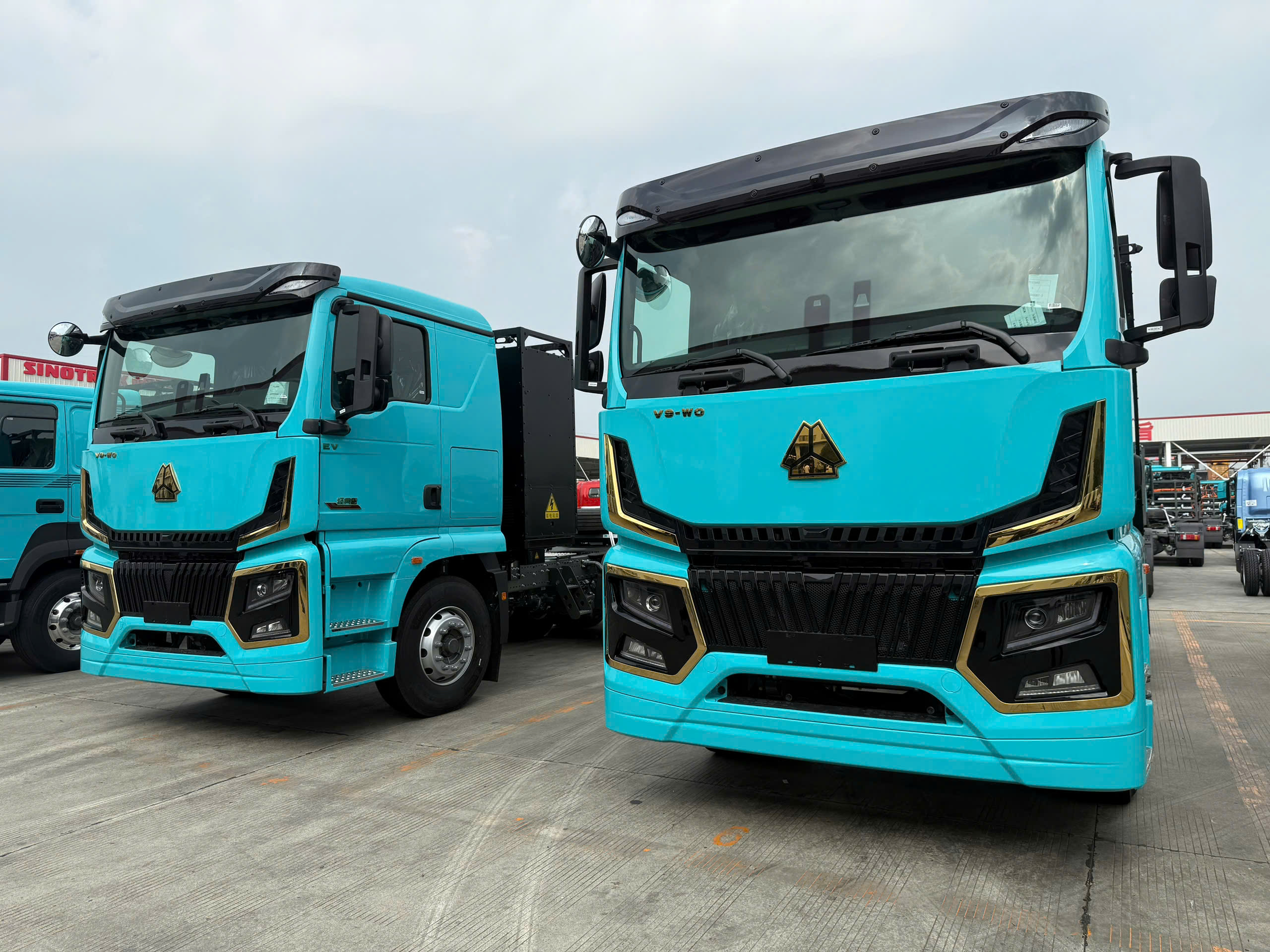 ĐẦU KÉO ĐIỆN HOWO CABIN V9 CAO CẤP