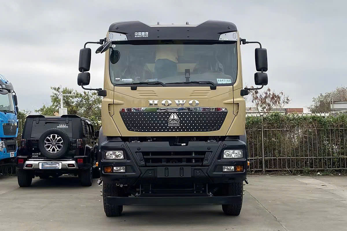 XE BEN HOWO ĐIỆN 4 CHÂN