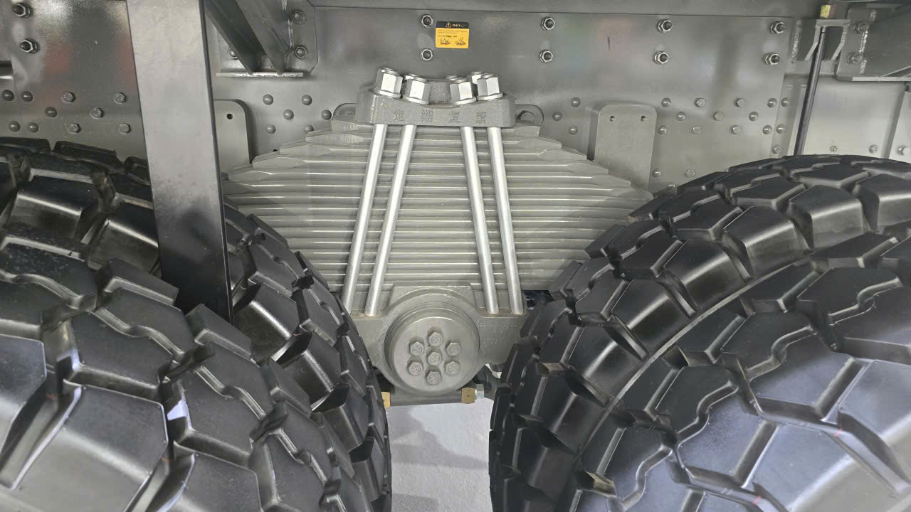 XE BEN MỎ 90 TẤN HOWO CHẠY ĐIỆN