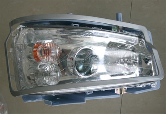 Kết quả hình ảnh cho đèn pha Howo