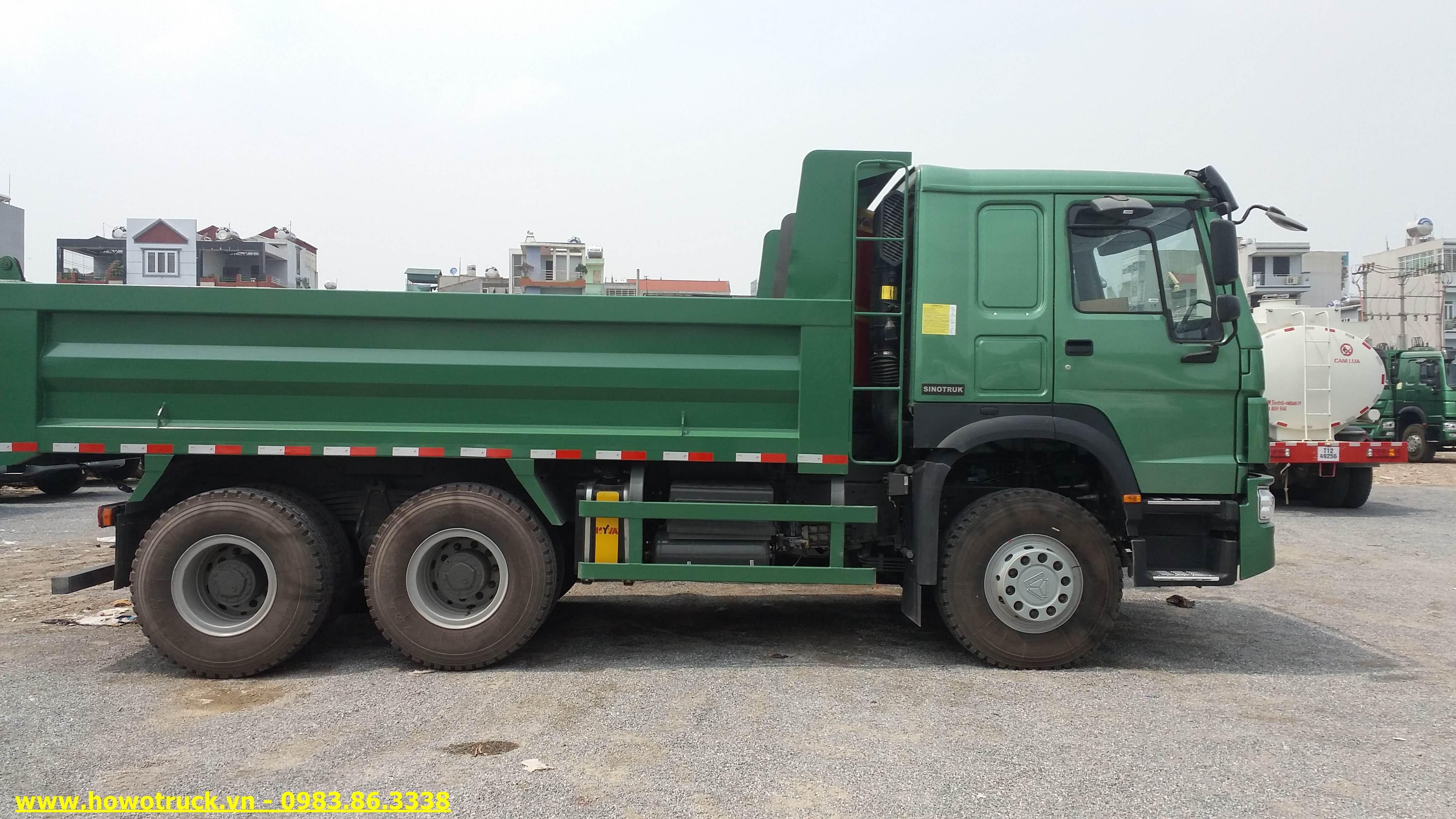 XE BEN HOWO 3 CHÂN, 336HP THÙNG ĐÚC TẢI TRỌNG CAO