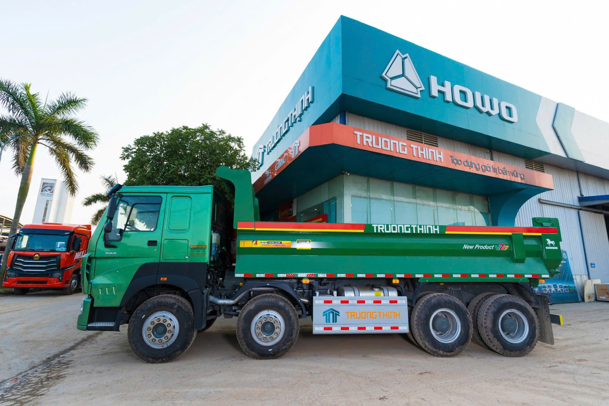 XE BEN HOWO 4 CHÂN THÙNG U V7G