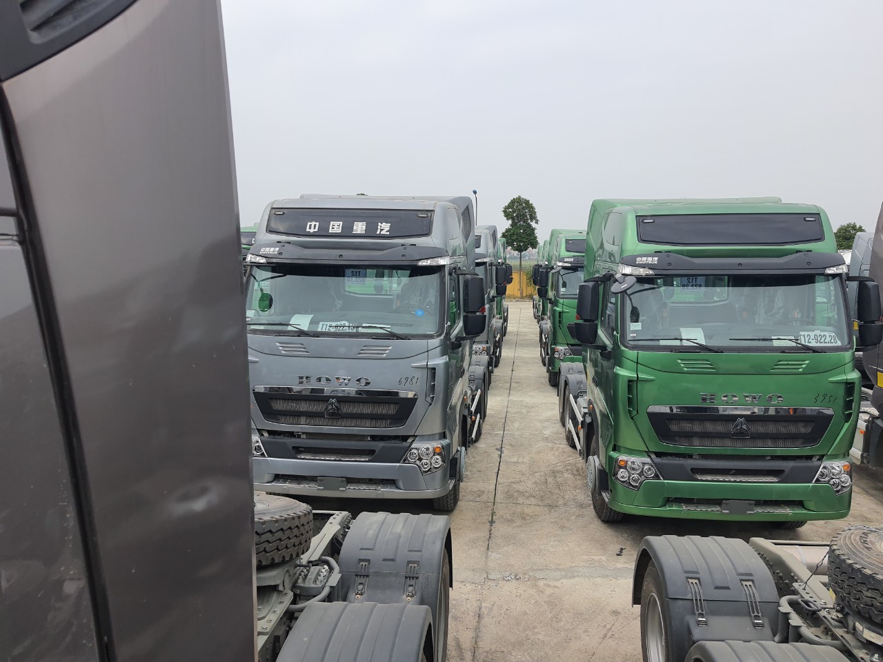 ĐẦU KÉO HOWO A7 ĐỘNG CƠ 420HP CẦU LÁP MAN NHẬP KHẨU