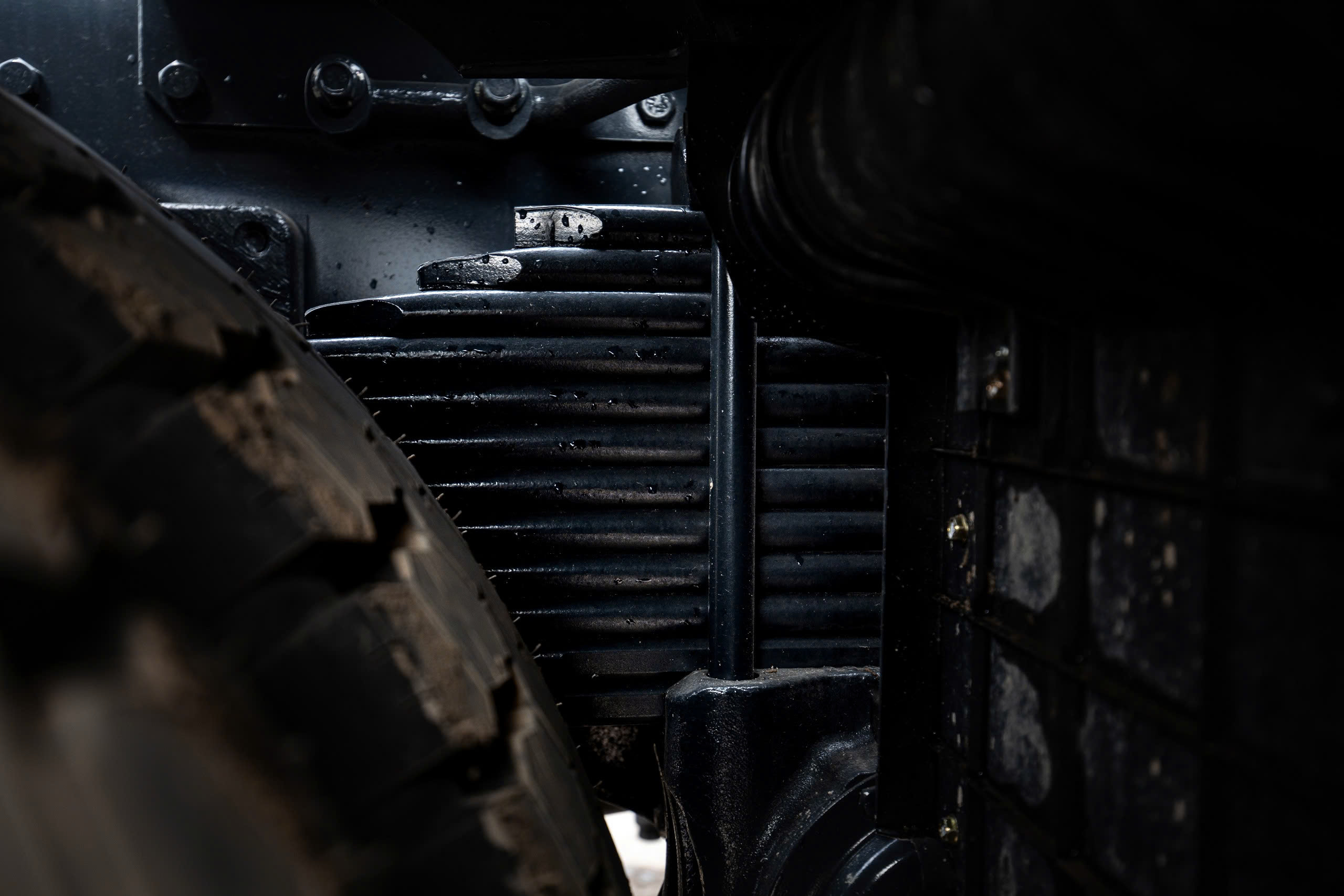 ĐẦU KÉO IVECO HONGYAN 430HP CẦU DẦU