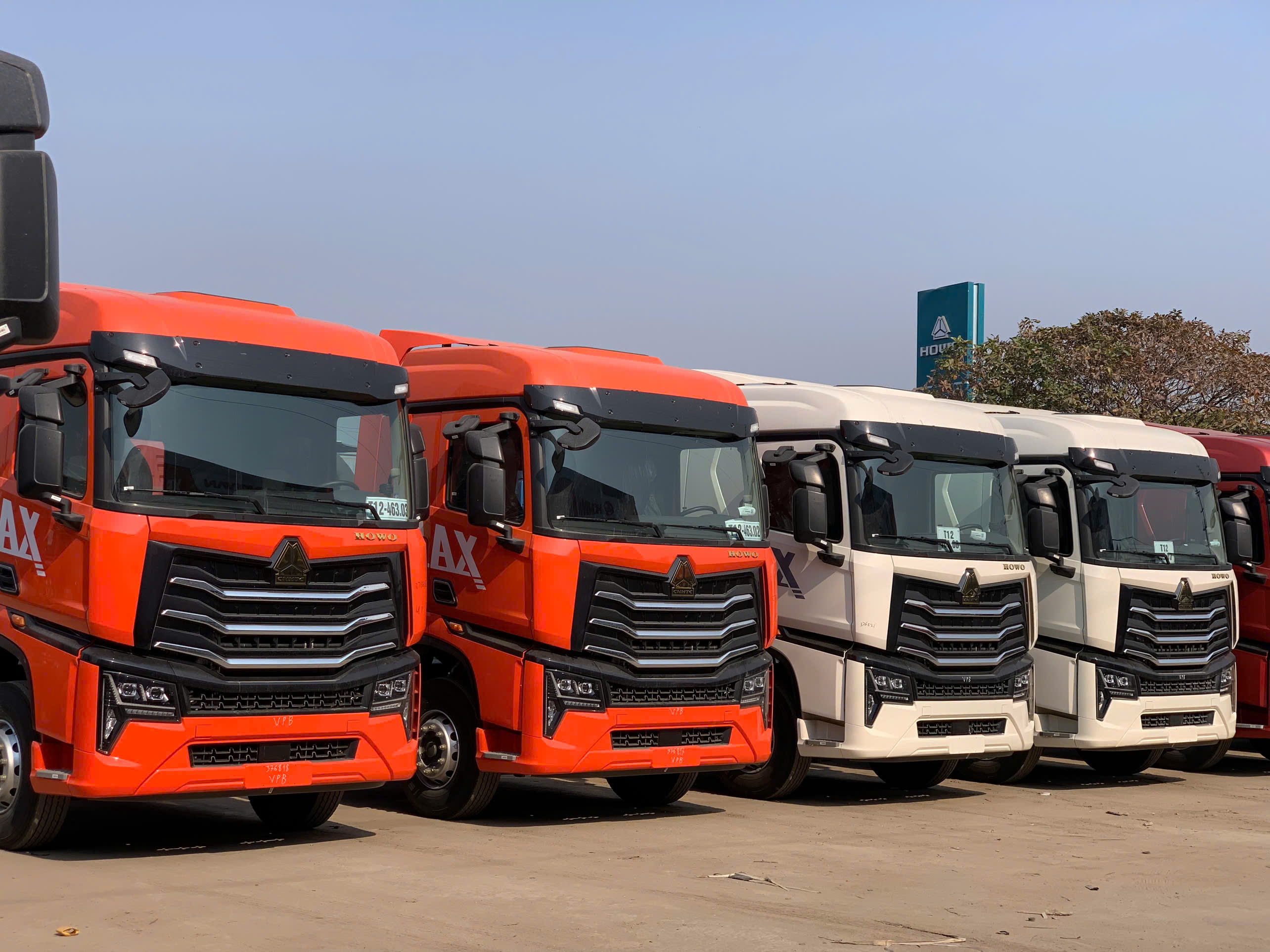 ĐẦU KÉO HOWO MAX 460HP CẦU LÁP