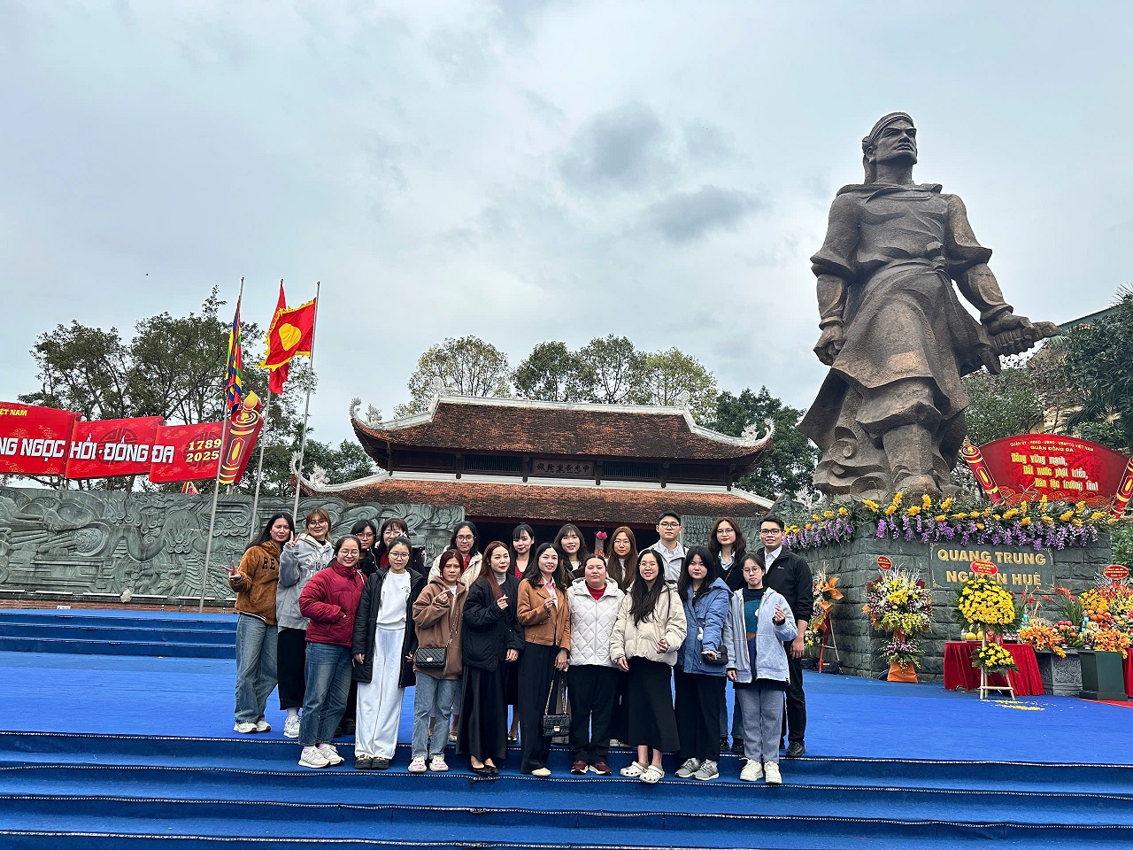 CHÀO XUÂN ẤT TỴ  - CHÀO ĐÓN KHỞI ĐẦU MỚI