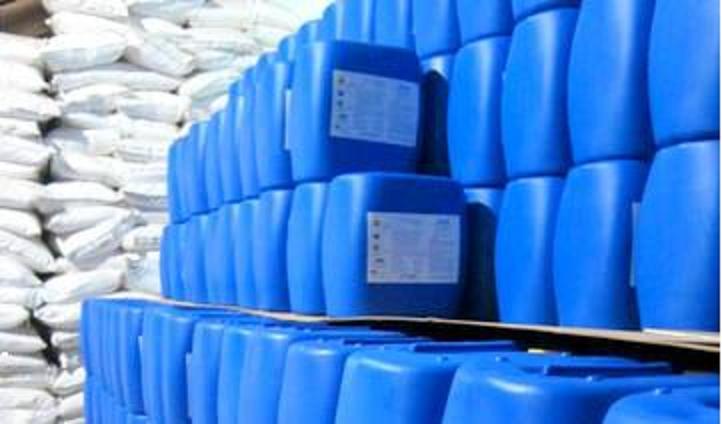 Hóa chất tẩy cáu cặn và rỉ sét hệ thống làm lạnh, trao đổi nhiệt chiller CL-100 Hóa chất tẩy cáu cặn và rỉ sét hệ thống làm lạnh, trao đổi nhiệt chiller CL-100