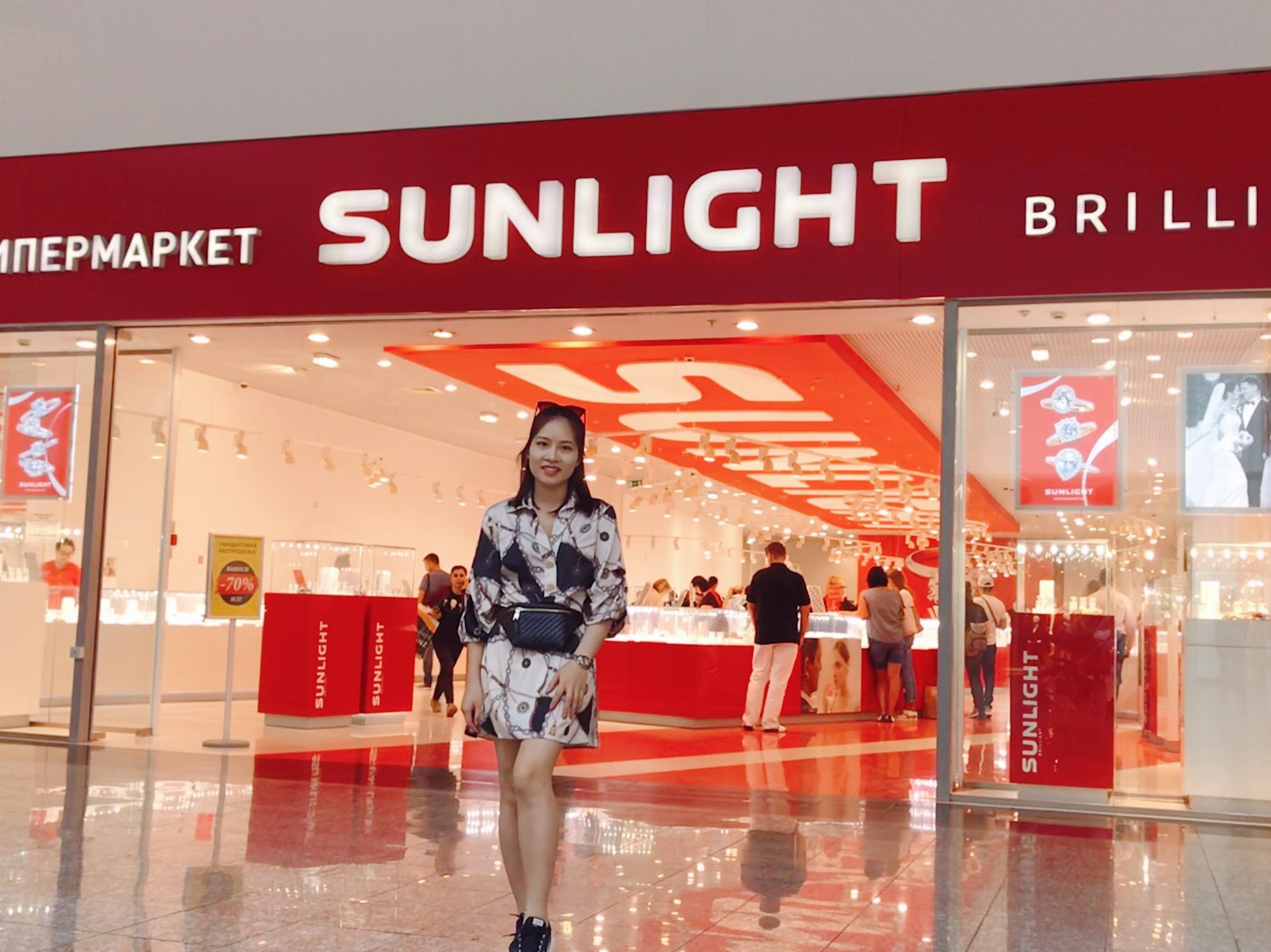 Mua Đồng hồ Sunlight ở đâu uy tín?