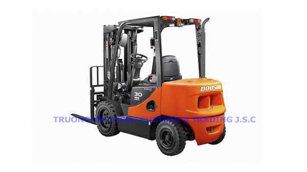 Doosan electric forklift 3 tons