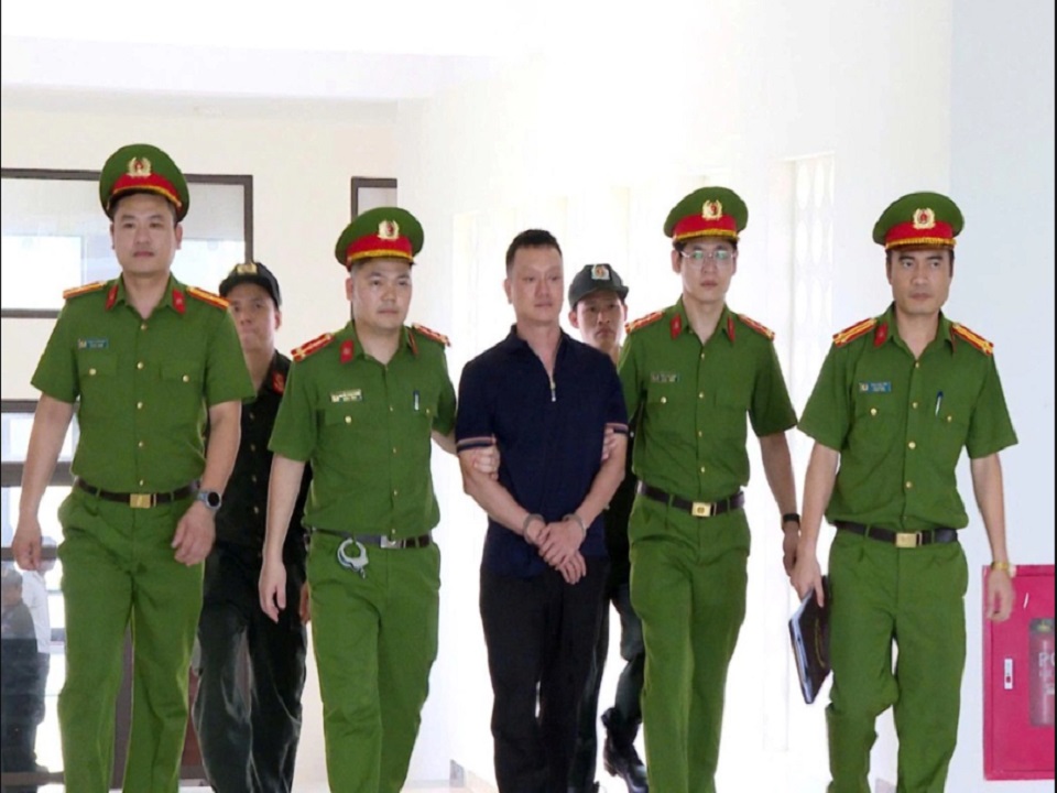 Giang hồ Vi 'Ngộ' chi tiền chạy án cho kẻ giết bạn tù