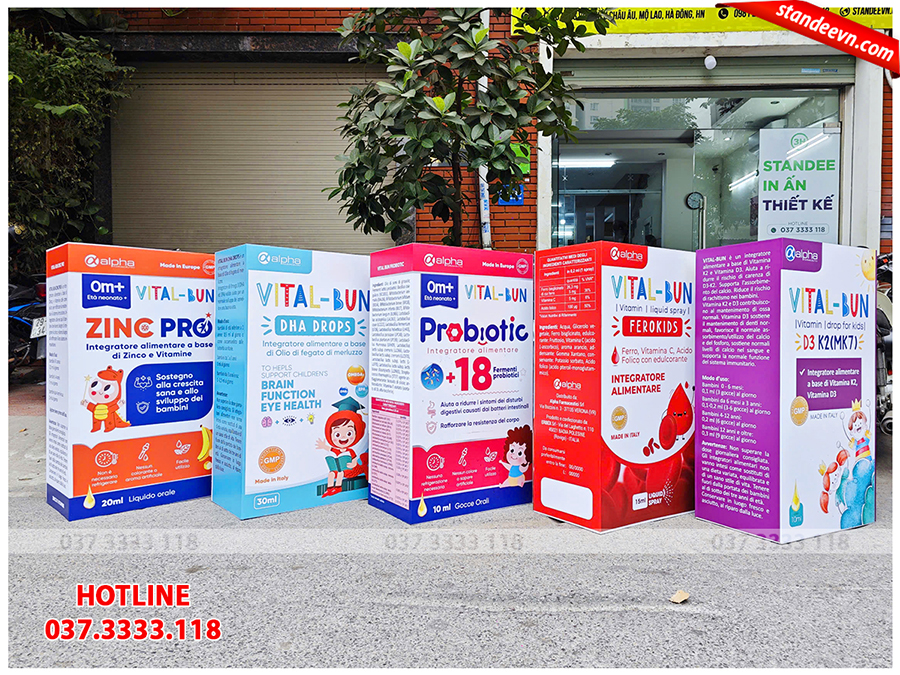 in standee mô hình