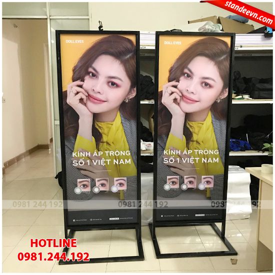 standee chan sat