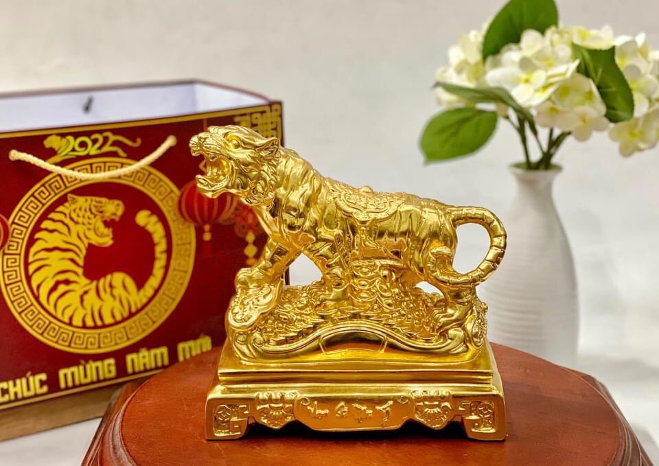 TƯỢNG HỔ VÀNG 2022