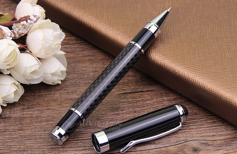 Bút kim loại đẹp 135(RBK)
