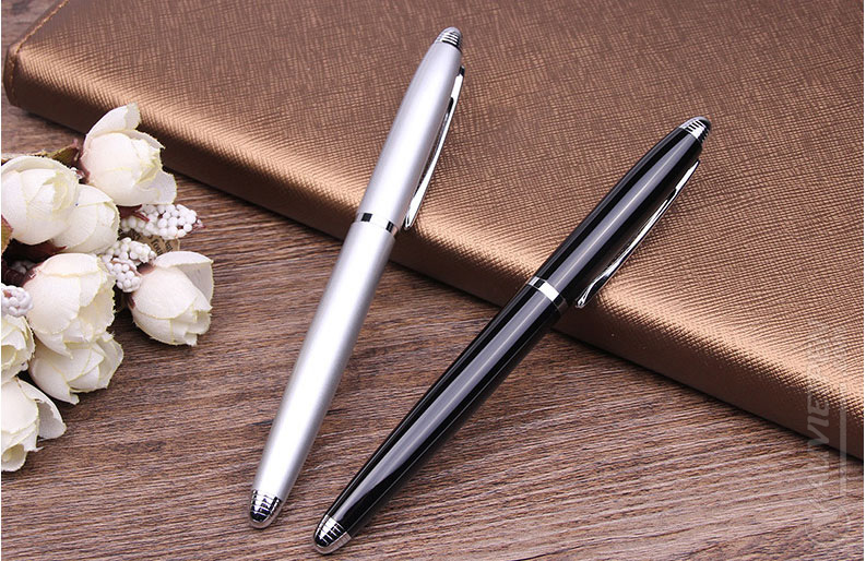 Bút kim loại đẹp 605R