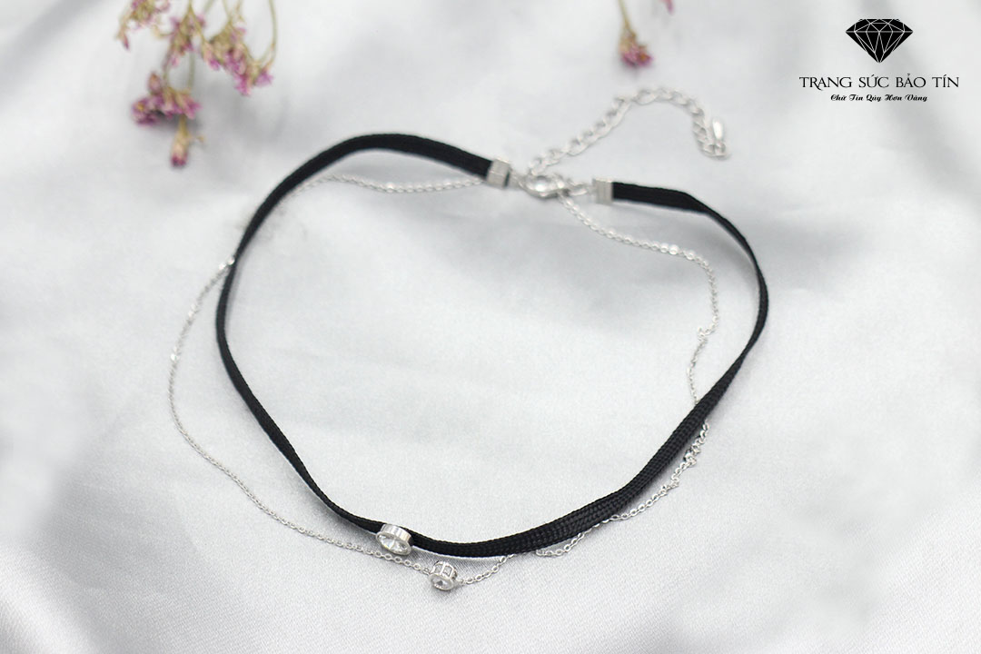 choker nữ