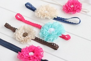 Mẹ khéo tay tự làm băng đô cho bé cực đơn giản