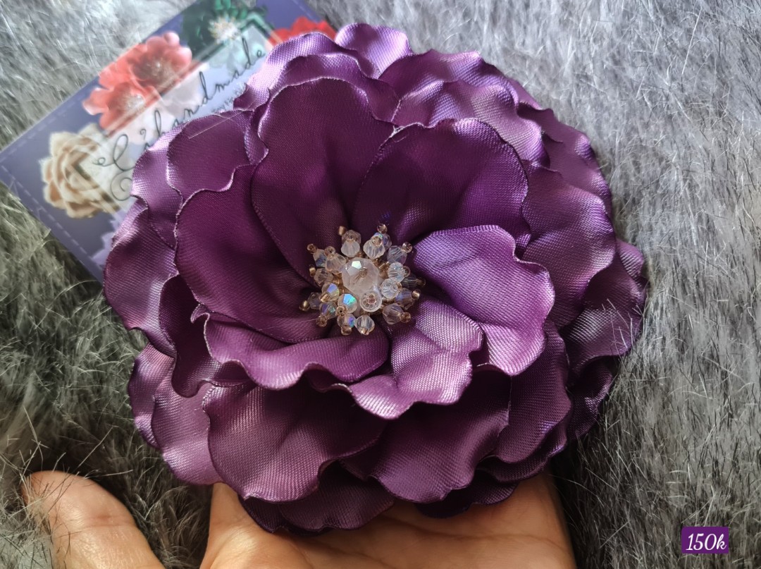 Hoa mẫu đơn cài áo handmade