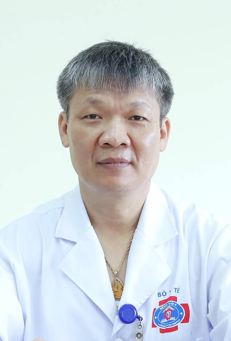Bác sĩ Ngô Thanh Tùng, từng nắm nhiều trị trí quan trọng tại các bệnh viện lớn ở Việt Nam