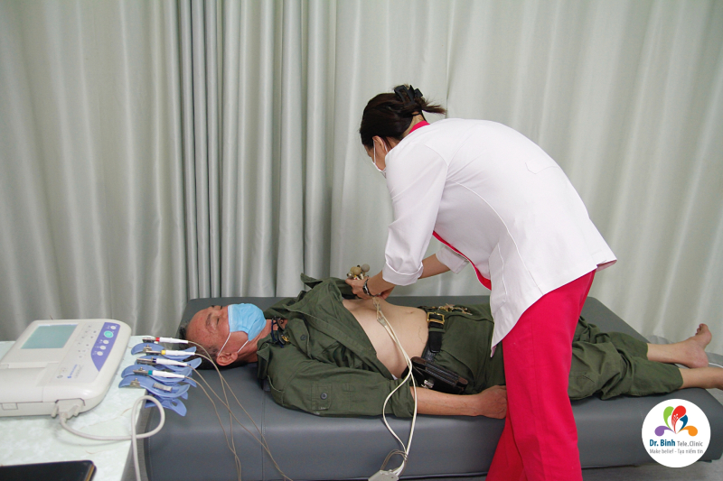 Phòng khám Dr. Binh Tele_Clinic bố trí các trang thiết bị, máy móc hiện đại 