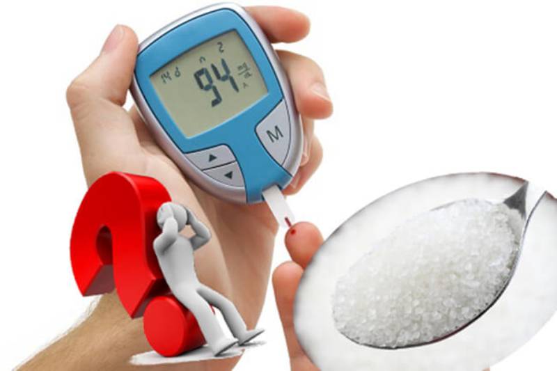 Kiểm tra đường huyết trước và sau khi ăn bánh chưng để có sự điều chỉnh lượng ăn phù hợp