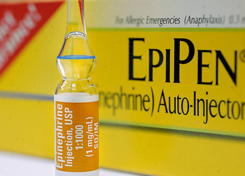 Epinephrine giúp tăng tốc độ thoát chất lỏng, giảm áp lực nội nhãn