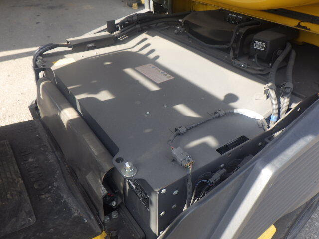 Xe nâng điện Komatsu 3.0 tấn FE30-2 Seri 320647, sản xuất năm 2021